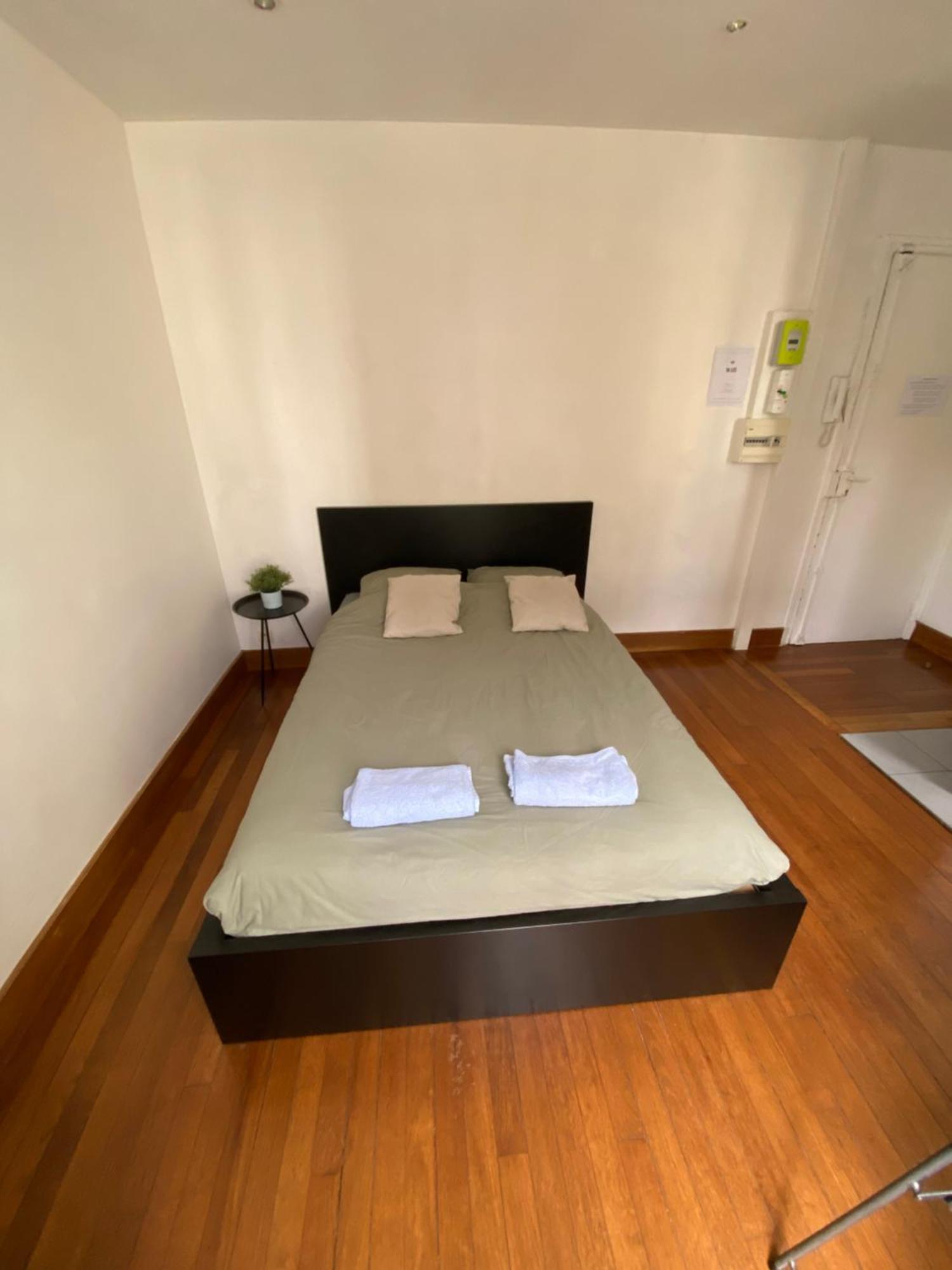 Studio Proche Paris Шавиль Экстерьер фото